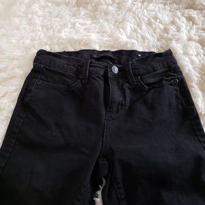 Classic Black Skinny Jeans